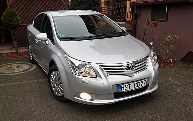 Toyota Avensis cena 26999 przebieg: 227000, rok produkcji 2009 z Raciąż małe 407